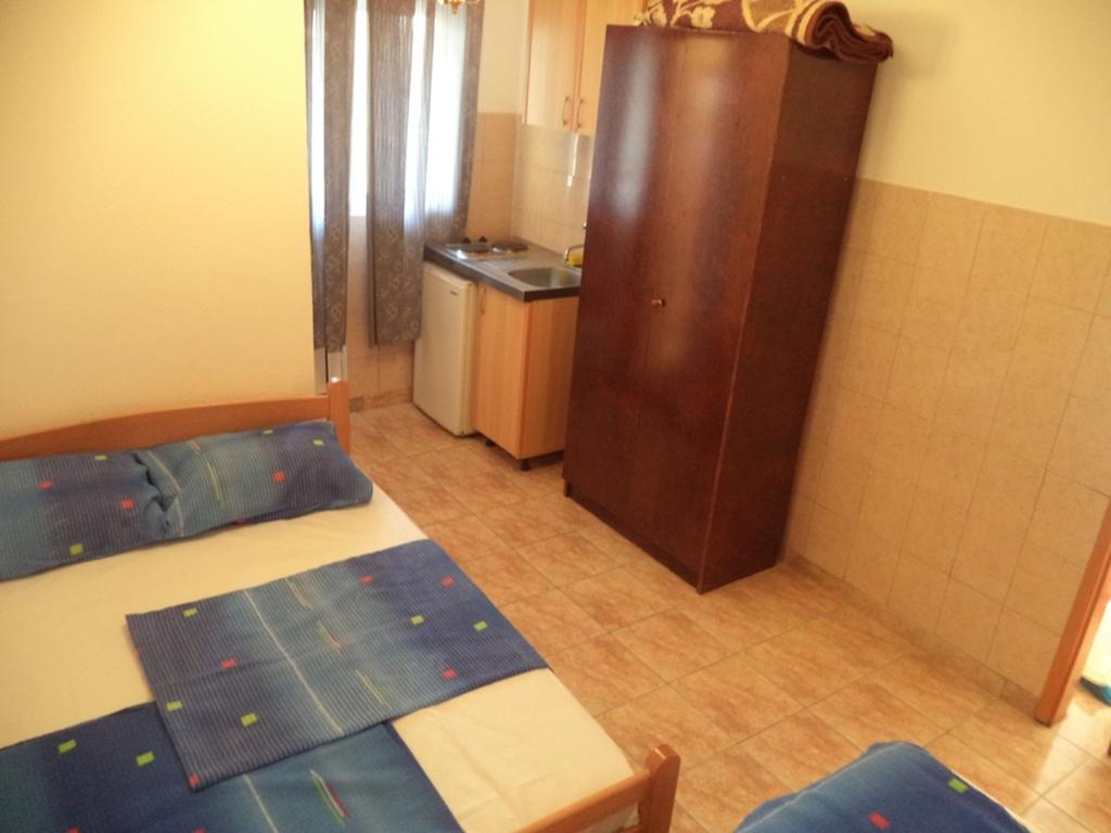 Vito Apartments Sutomore Zimmer foto